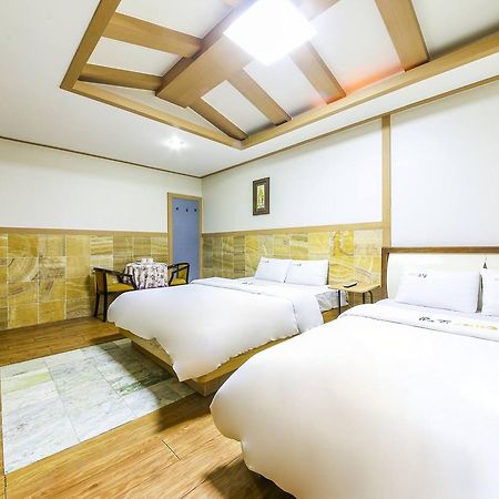 Theme Motel Mokpo Extérieur photo