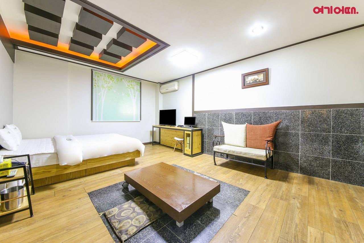 Theme Motel Mokpo Extérieur photo