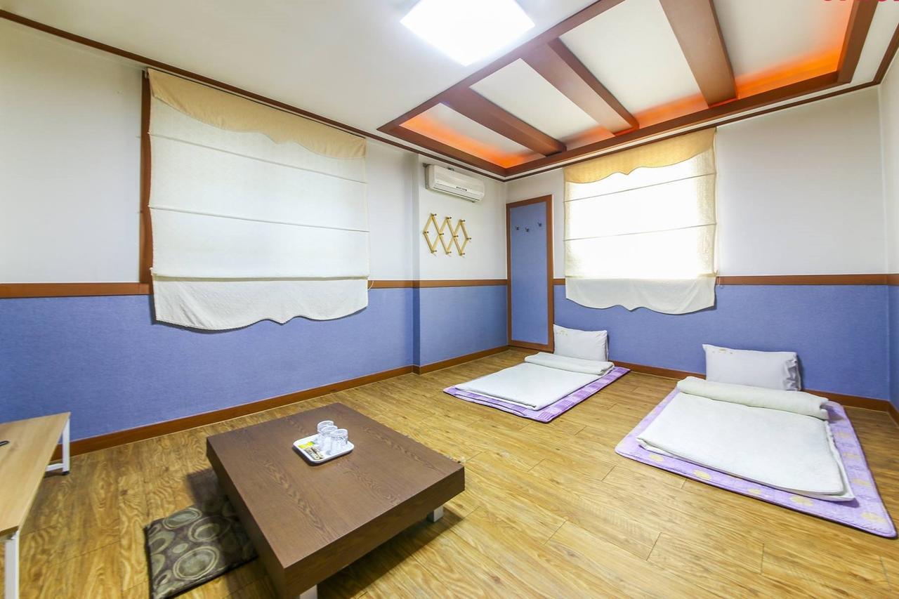 Theme Motel Mokpo Extérieur photo