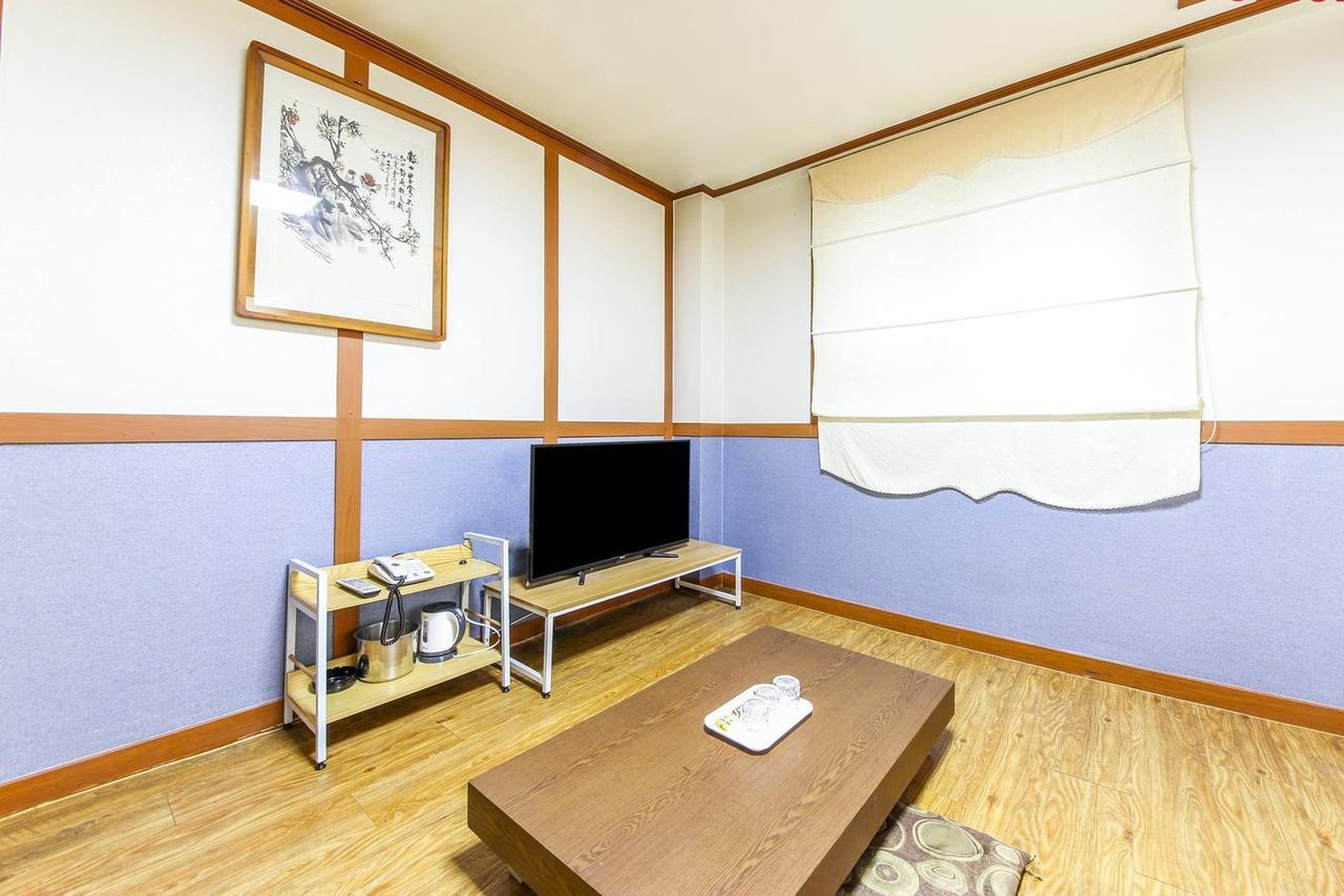 Theme Motel Mokpo Extérieur photo