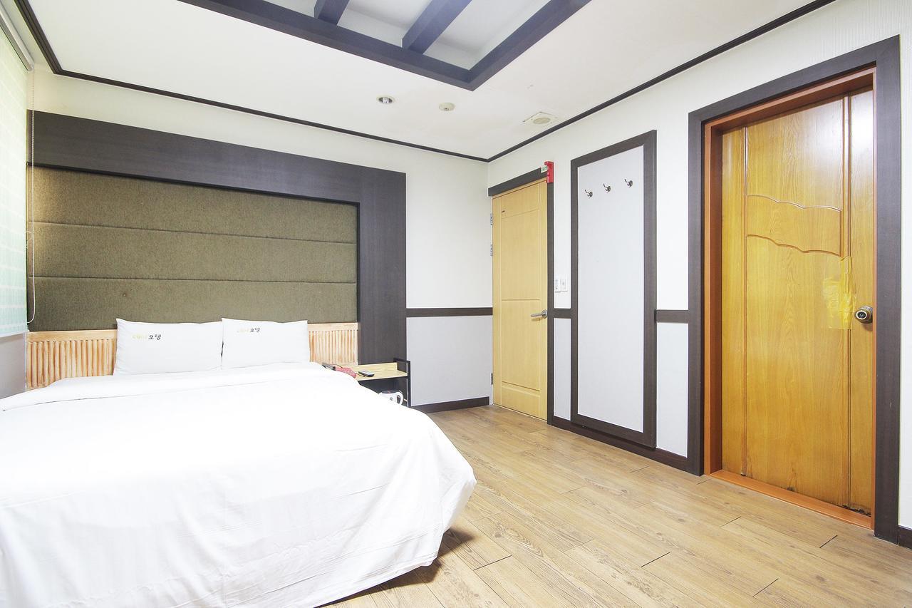 Theme Motel Mokpo Extérieur photo