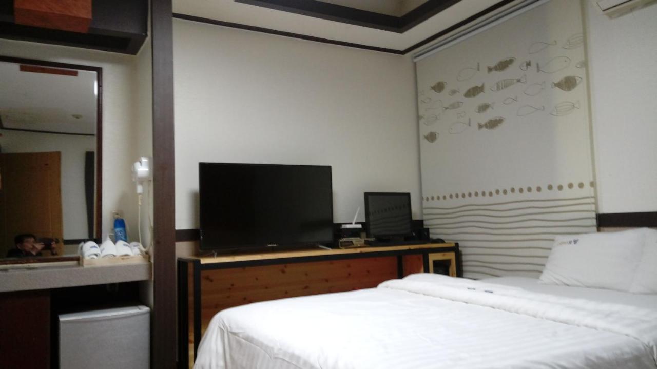 Theme Motel Mokpo Extérieur photo