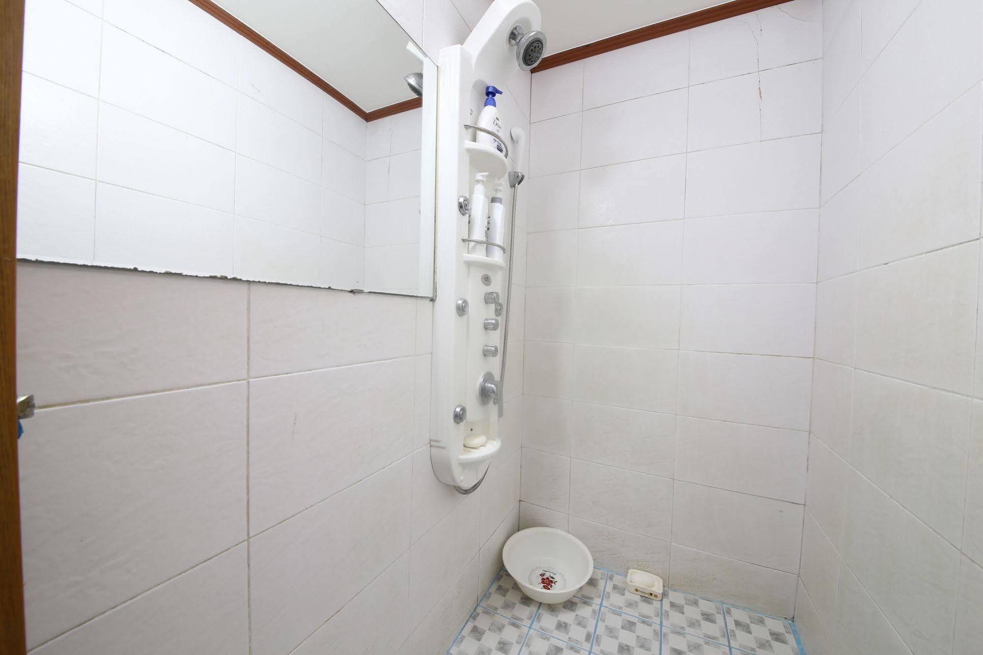 Theme Motel Mokpo Extérieur photo